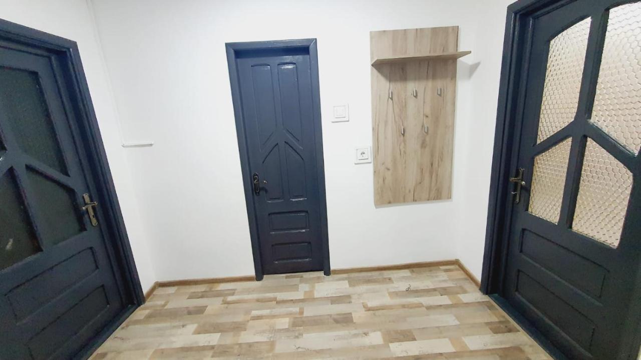 德罗贝塔-塞维林堡Apartament Radoi公寓 外观 照片